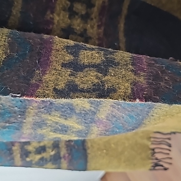 Large scarf made in Italy. Dark colors.Blue, purple, gold. 27" X 75" plus fringe - Picture 3 of 9